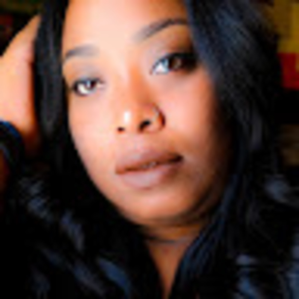Meet your Posher, Simone